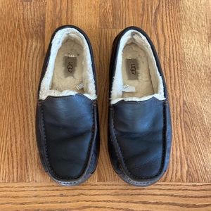 Men’s Ugg Ascot Leather Slipper Size 10